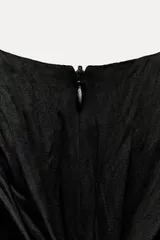 Zara czarna satynowa sukienka z wiązaniem na plecach – Detal