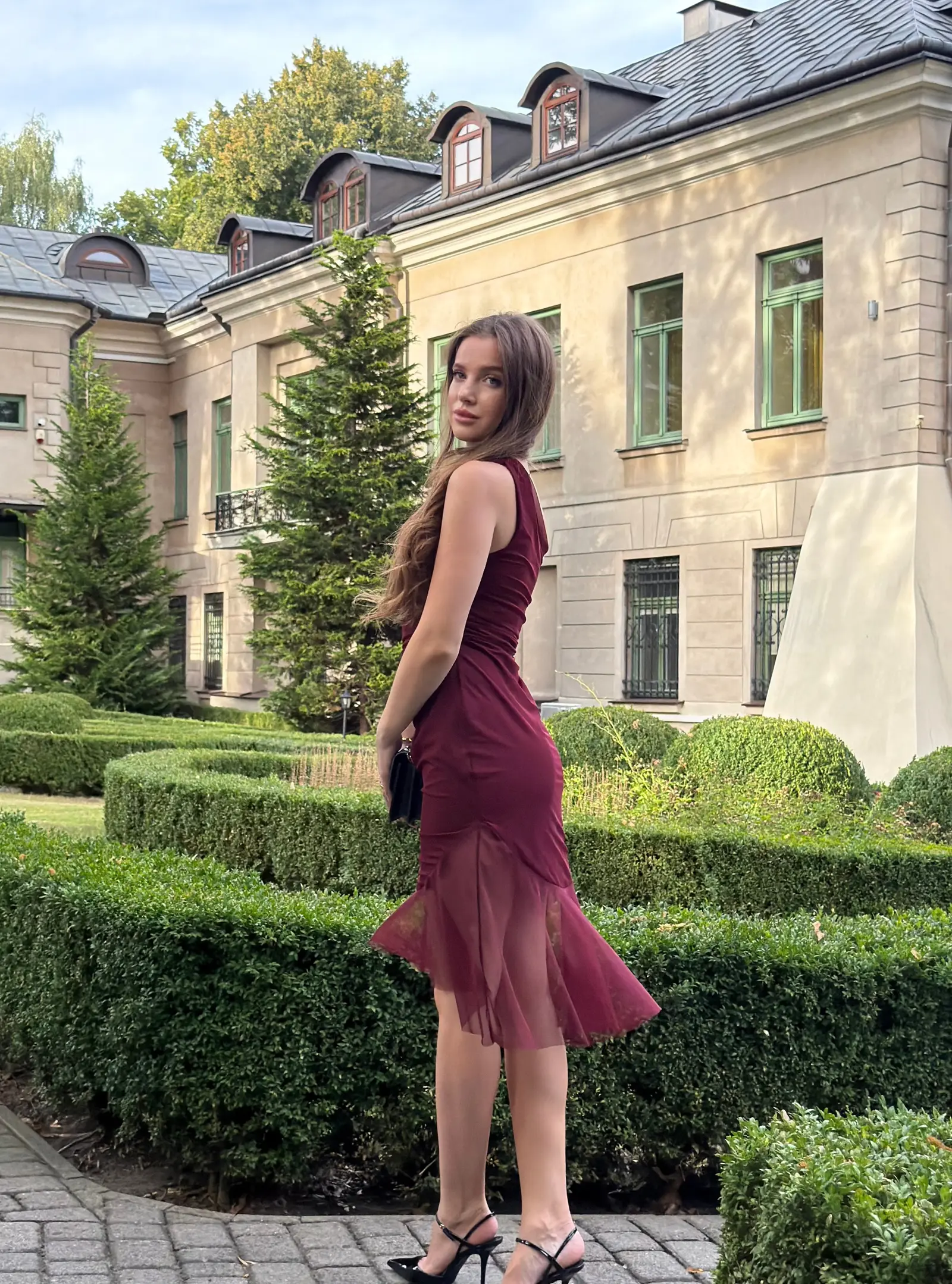 VeraMorelle Sukienka bordowa – Detal